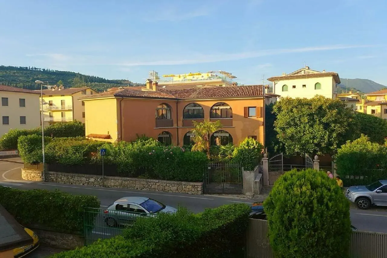 Corte San Dionigi Apartments Garda